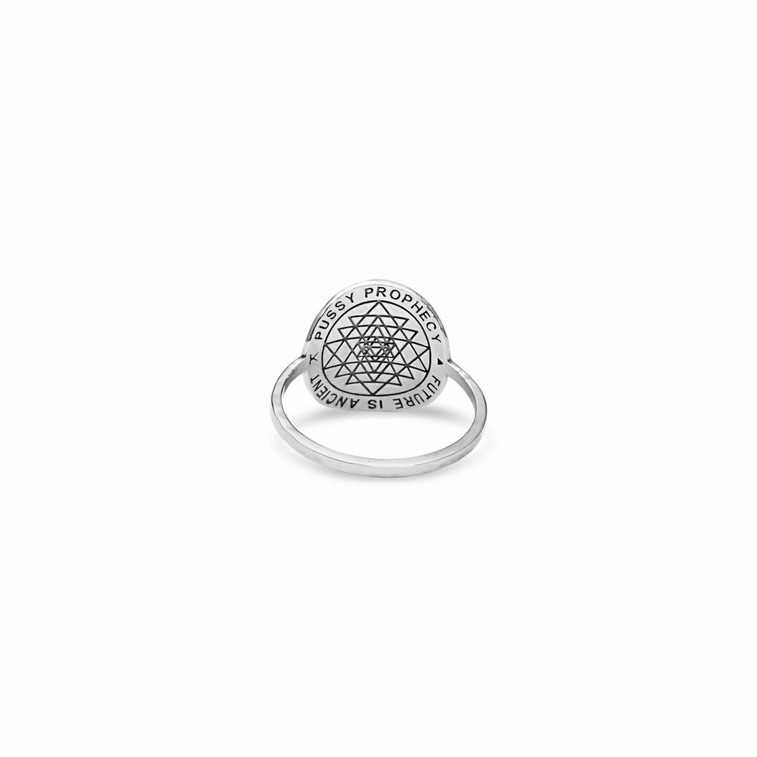 Pussy Prophecy Medallion Ring Silver