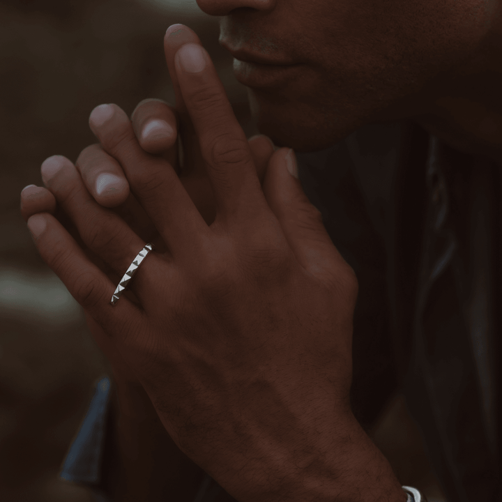 Slice II Pyramid Ring Silver