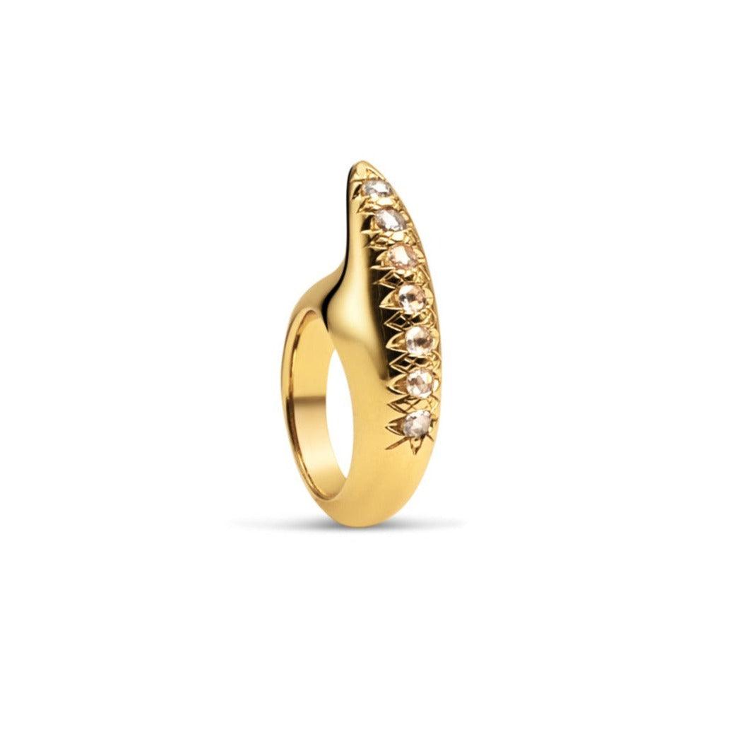 Medium Crescent Diamond Ridge Ring 18K