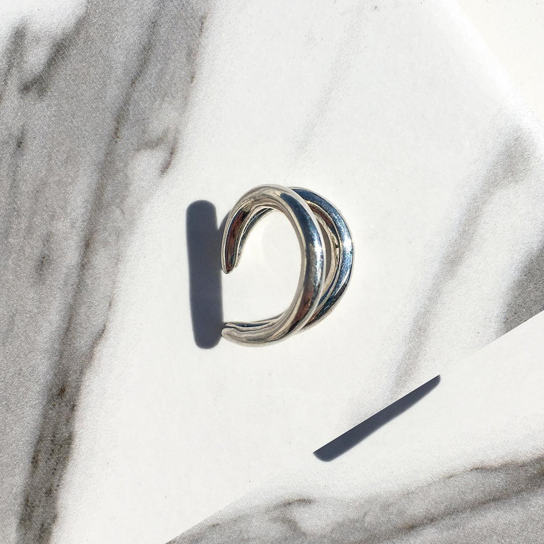 Embracer Ear Cuff N.3