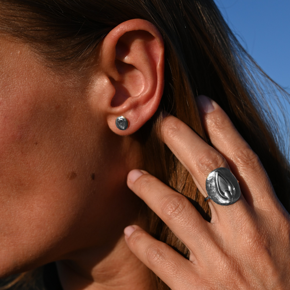 Pussy Prophecy Disc Earrings Silver