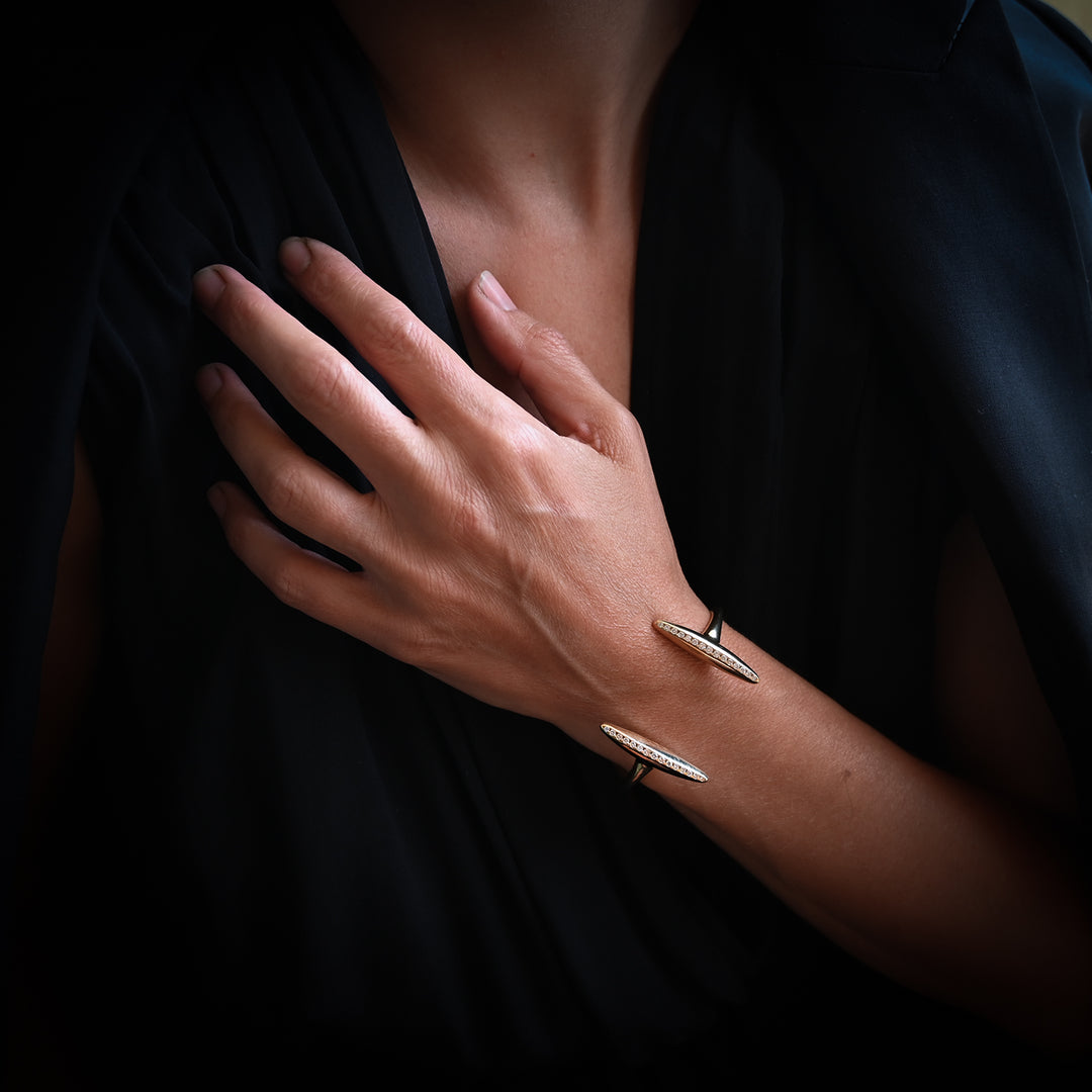 Crevice Diamond Ridge Cuff 18K