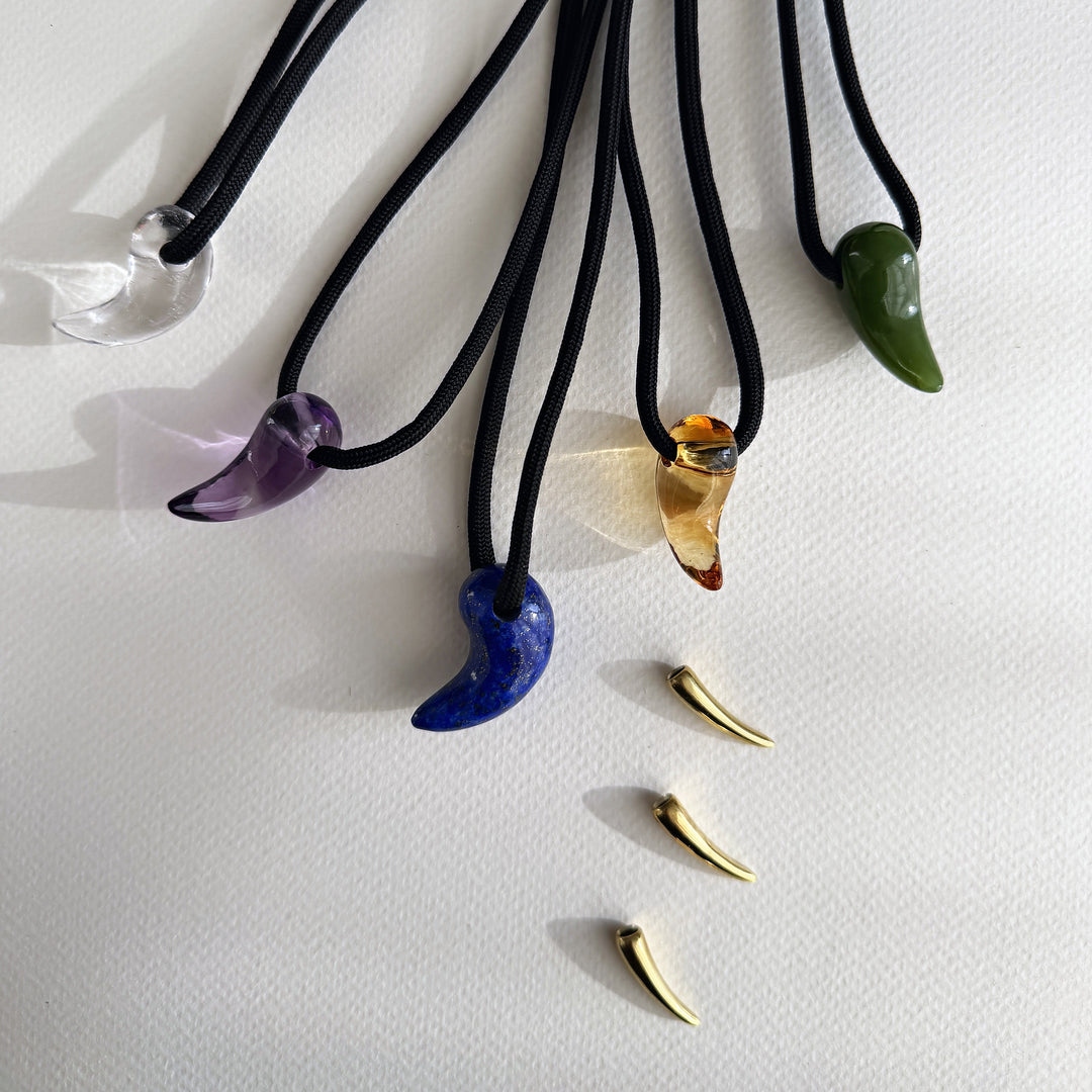 Eager Seed Rock Necklace