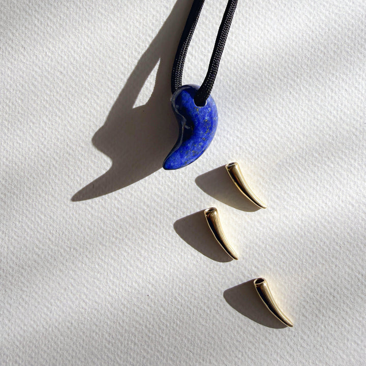 Eager Seed Rock Necklace